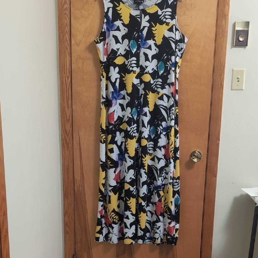 Floral Sleeveless Maxi Dress
